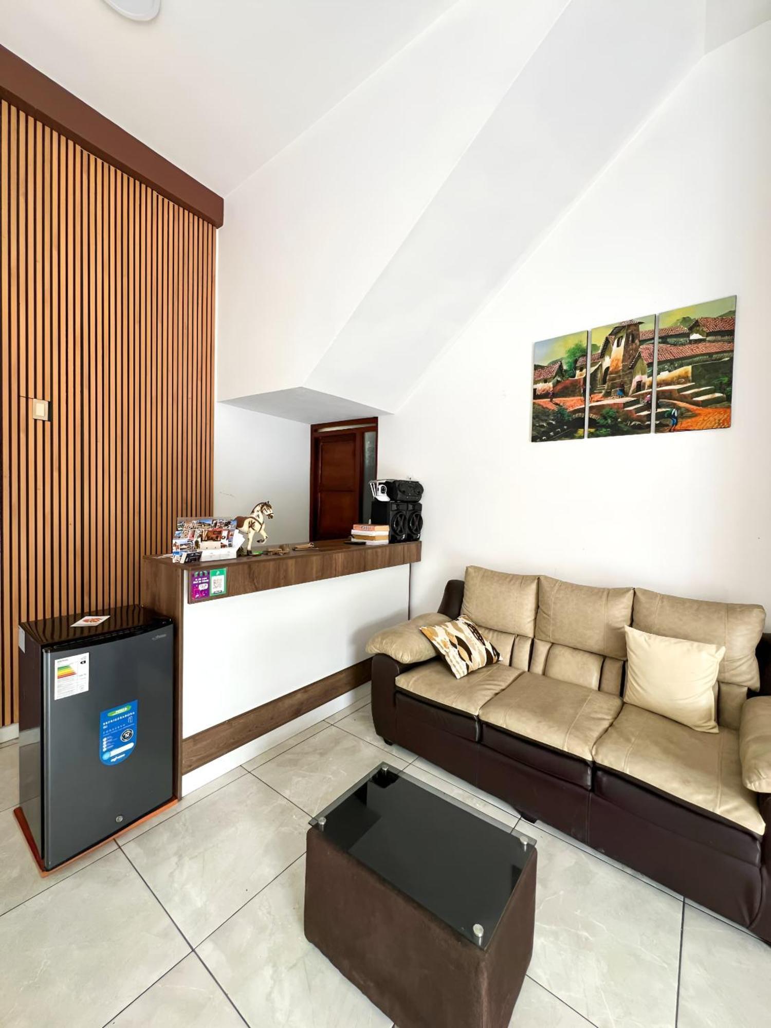 Golden Paris Hotel "Descuentos Junio" Ayacucho Kültér fotó