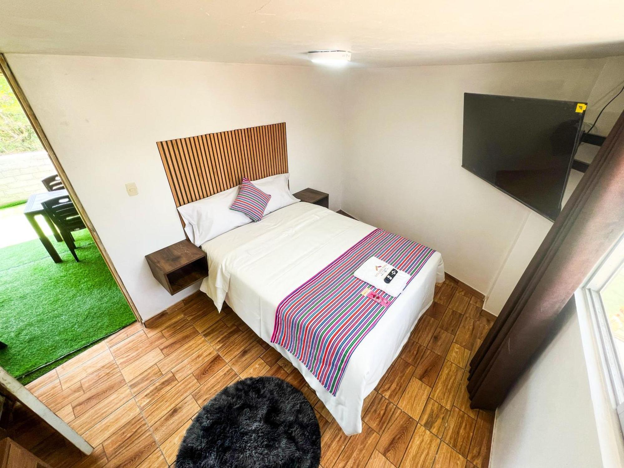 Golden Paris Hotel "Descuentos Junio" Ayacucho Kültér fotó