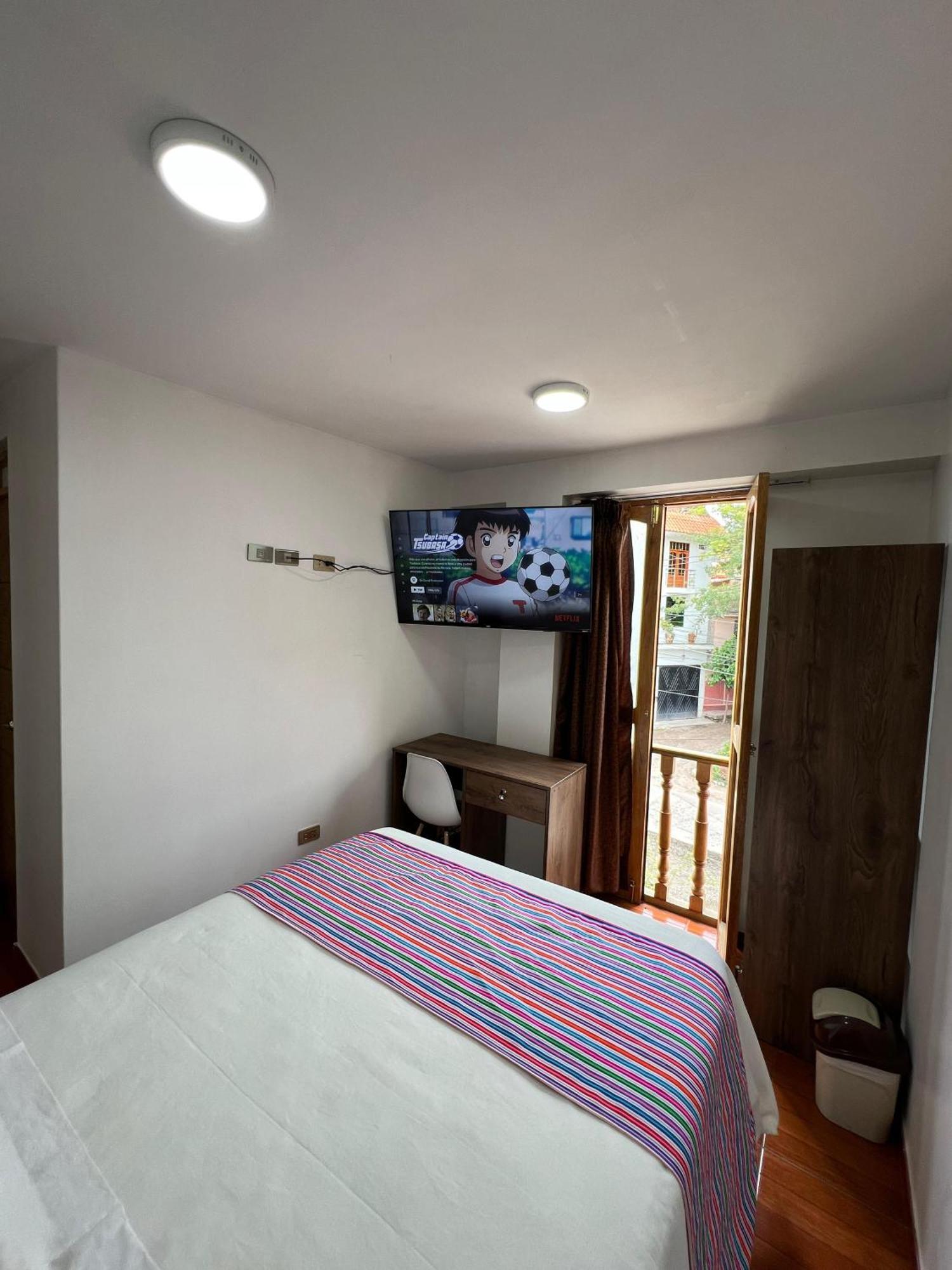 Golden Paris Hotel "Descuentos Junio" Ayacucho Kültér fotó
